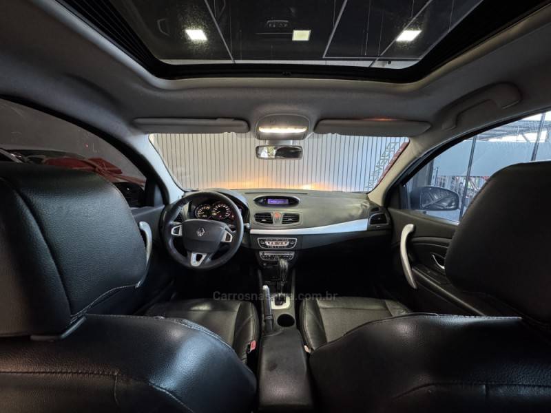 RENAULT - FLUENCE - 2012/2012 - Amarela - R$ 42.900,00