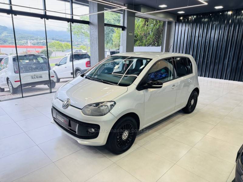 VOLKSWAGEN - UP - 2017/2017 - Prata - R$ 59.900,00