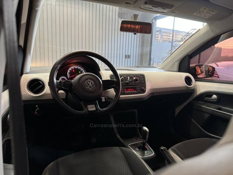 VOLKSWAGEN - UP - 2016/2016 - Branca - R$ 55.900,00