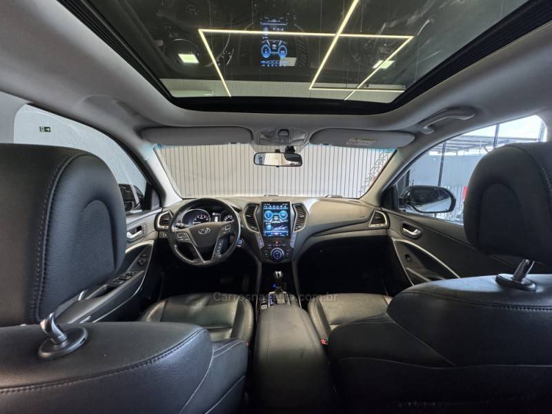 HYUNDAI - SANTA FÉ - 2019/2019 - Prata - R$ 139.900,00