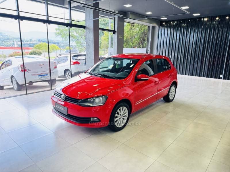 VOLKSWAGEN - GOL - 2016/2016 - Vermelha - R$ 47.900,00