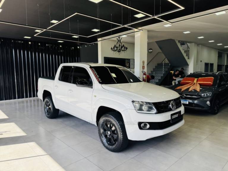 VOLKSWAGEN - AMAROK - 2013/2013 - Branca - R$ 79.900,00
