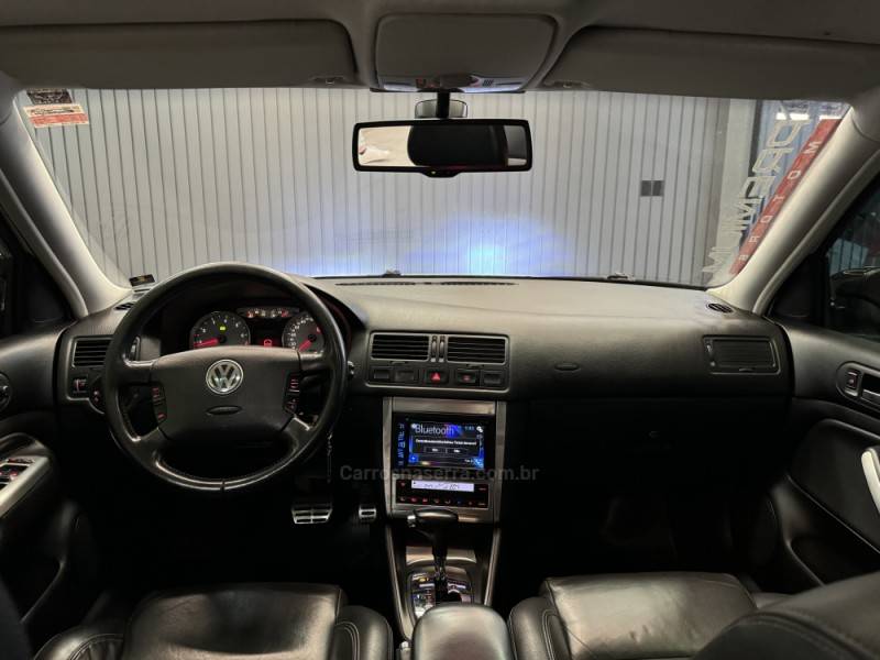 VOLKSWAGEN - GOLF - 2014/2014 - Branca - R$ 65.900,00
