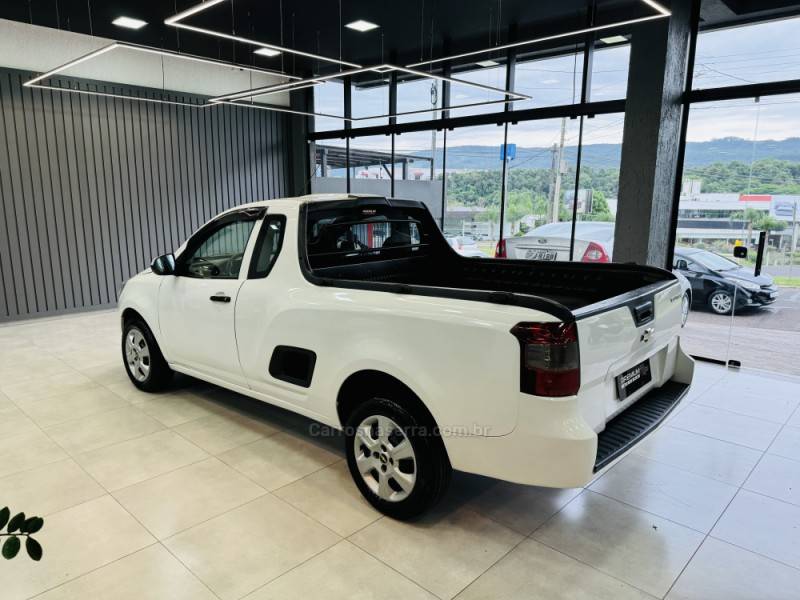 CHEVROLET - MONTANA - 2016/2016 - Branca - R$ 49.900,00