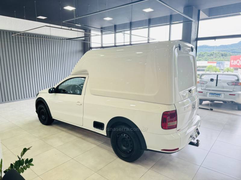 VOLKSWAGEN - SAVEIRO - 2018/2018 - Branca - R$ 62.900,00
