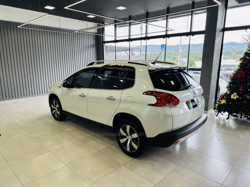 PEUGEOT - 2008 - 2016/2016 - Branca - R$ 59.900,00