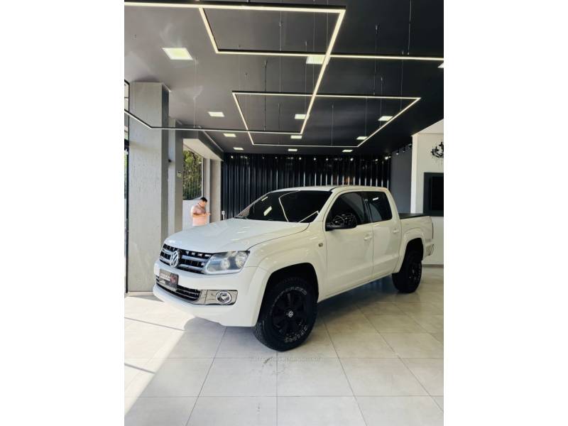 VOLKSWAGEN - AMAROK - 2013/2013 - Branca - R$ 79.900,00