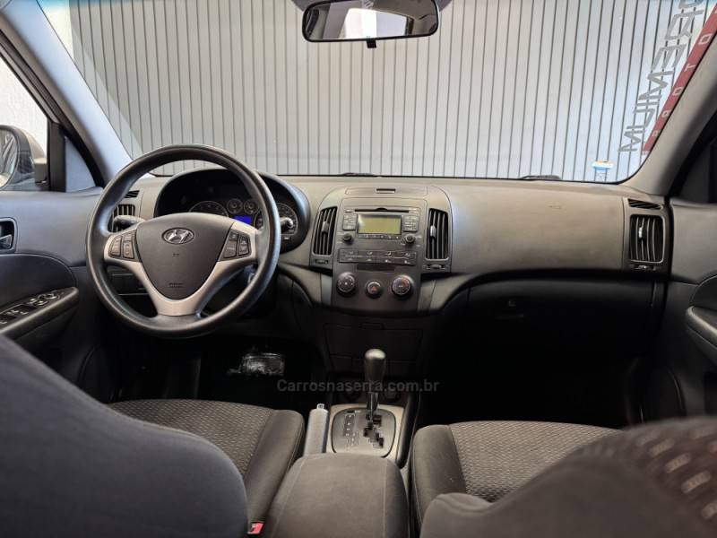 HYUNDAI - I30 - 2012/2012 - Prata - R$ 39.900,00
