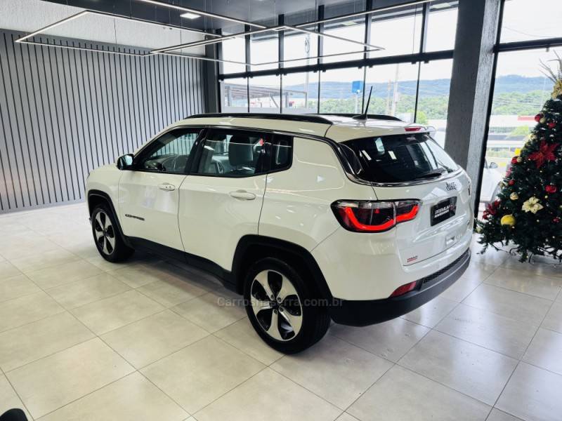 JEEP - COMPASS - 2017/2017 - Branca - R$ 99.900,00