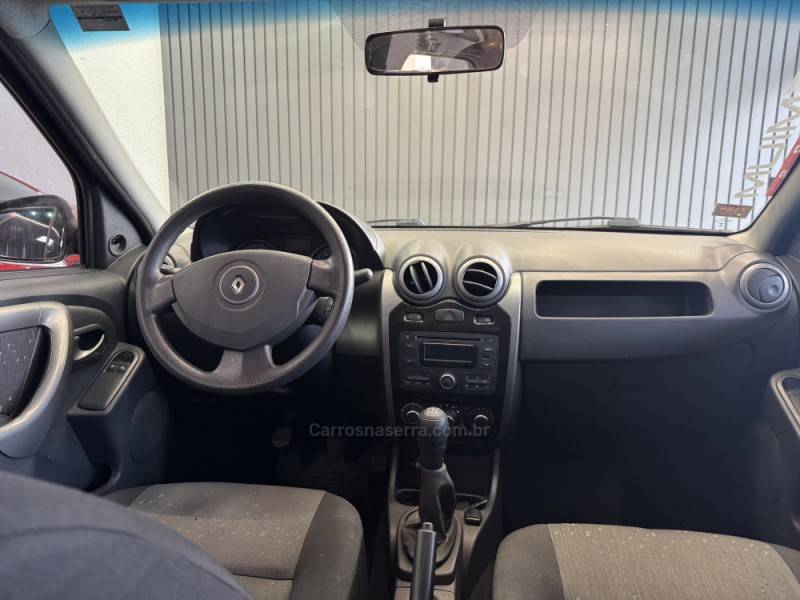 RENAULT - LOGAN - 2013/2013 - Preta - R$ 24.900,00