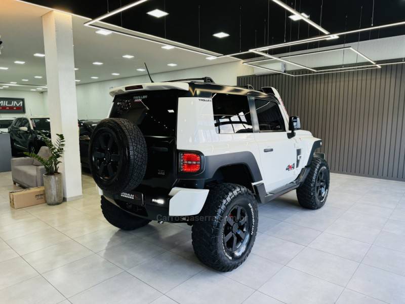TROLLER - T4 - 2018/2018 - Branca - R$ 179.900,00