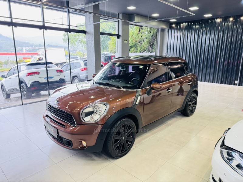 MINI - COOPER - 2014/2014 - Marrom - R$ 89.900,00