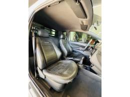VOLKSWAGEN - SAVEIRO - 2014/2014 - Branca - R$ 65.900,00