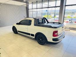 VOLKSWAGEN - SAVEIRO - 2014/2014 - Branca - R$ 65.900,00