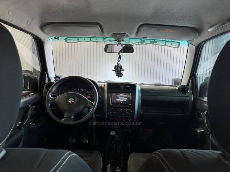 SUZUKI - JIMNY - 2015/2015 - Branca - R$ 75.900,00