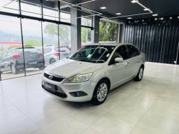 FORD - FOCUS - 2011/2011 - Branca - R$ 39.900,00