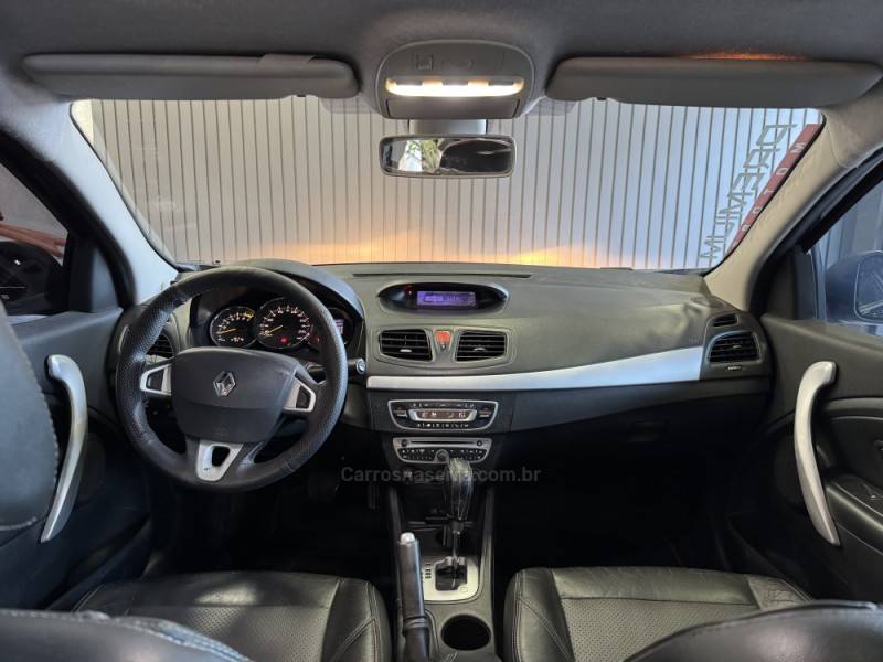 RENAULT - FLUENCE - 2012/2012 - Amarela - R$ 42.900,00