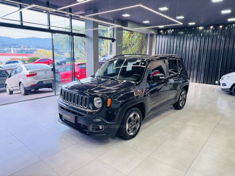 JEEP - RENEGADE - 2017/2017 - Preta - R$ 75.900,00