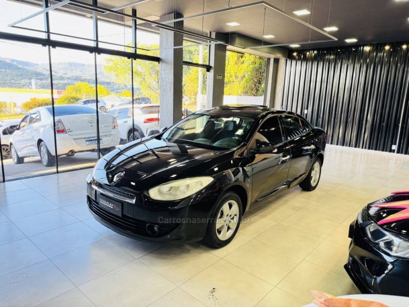 RENAULT - FLUENCE - 2012/2012 - Amarela - R$ 42.900,00